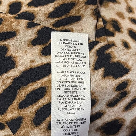 Chico’s Animal Print Light Weight Tunic Blouse Top Shirt Large - Picture 9 of 9